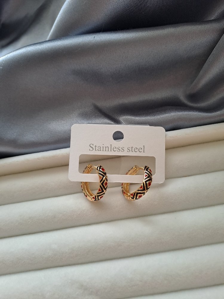 Gold Renkli Pirinç Küpe 