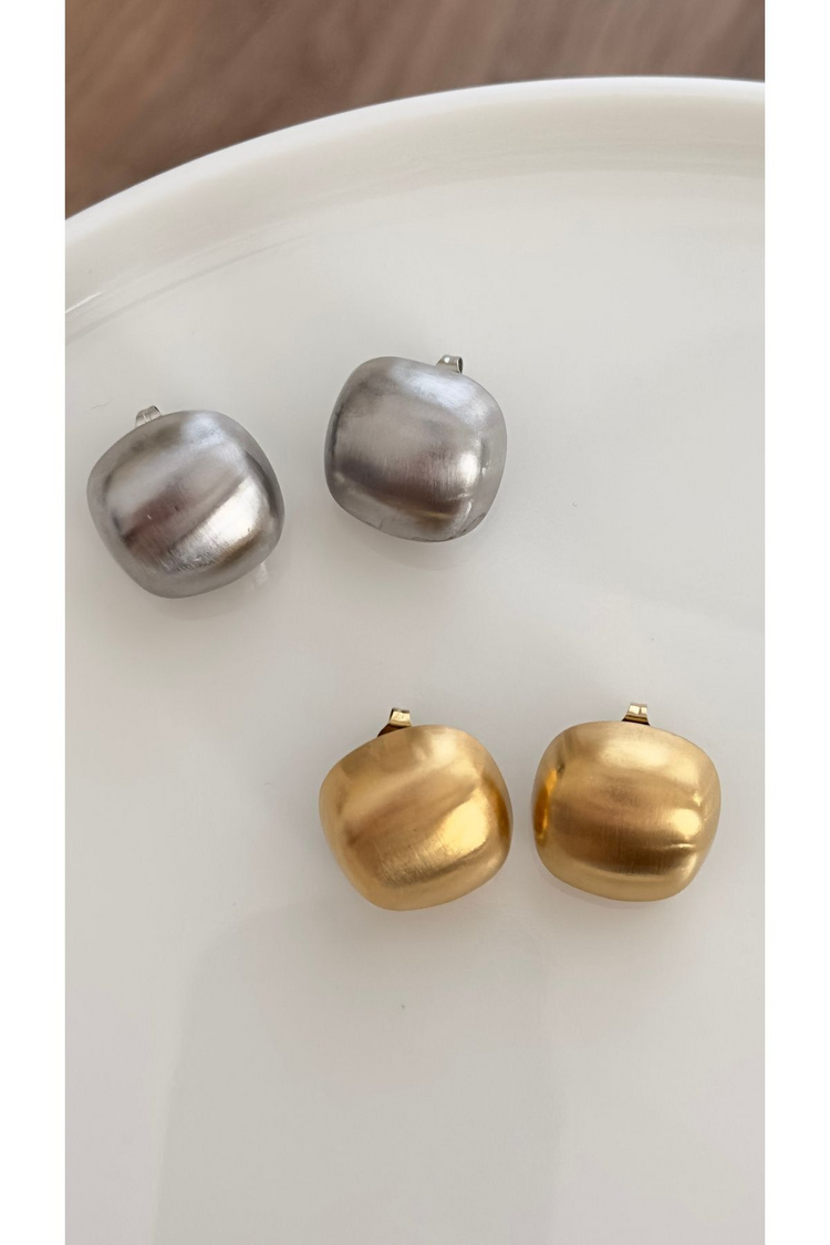 Basic Düğme Model Bombeli Çelik Küpe [2 CM]