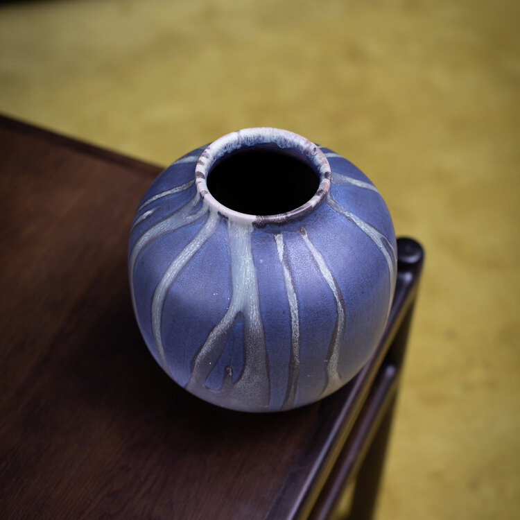 Vintage Karlsruhe Majolica Seramik Vazo. Made in Germany. 