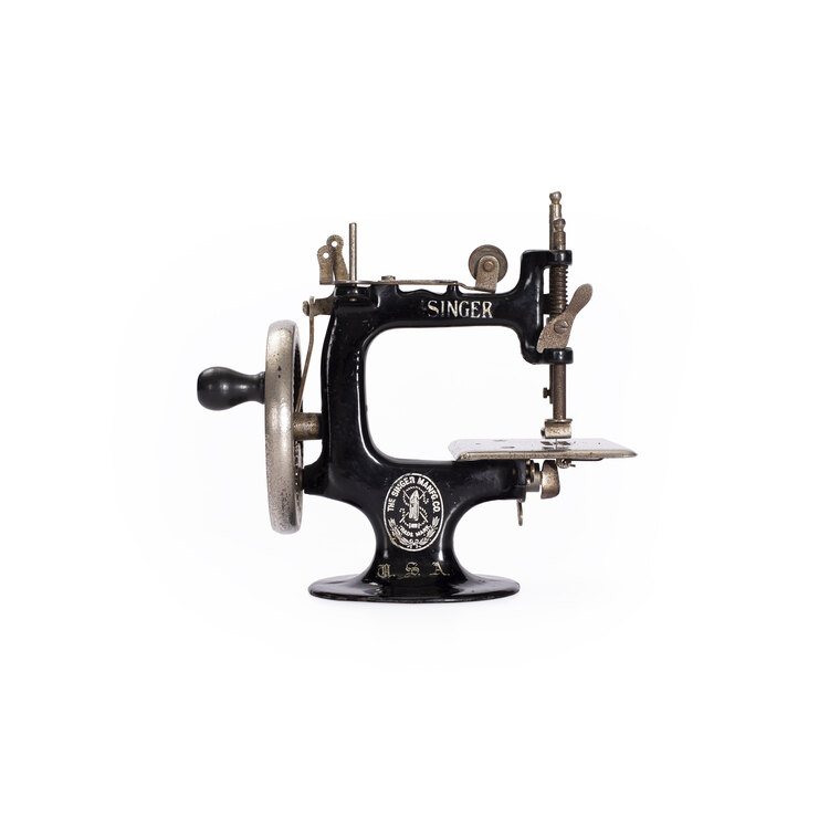 1920’ler Singer No:20 Minyatür Dikiş Makinesi. Made in USA.