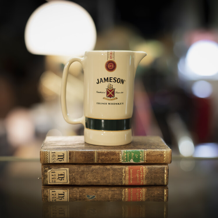 Jameson Porselen Beyaz Sürahi