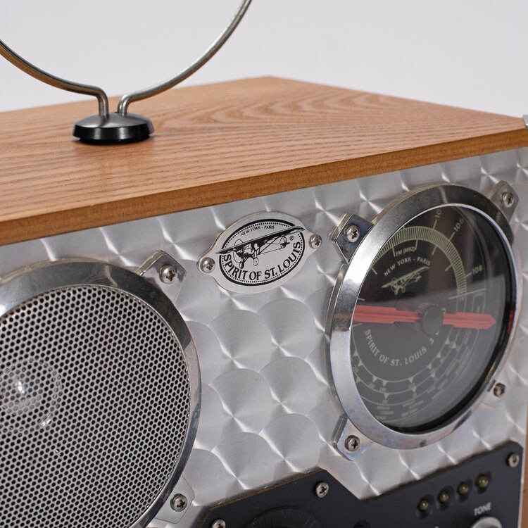 Vintage Spirit of St. Louis Field Radyo