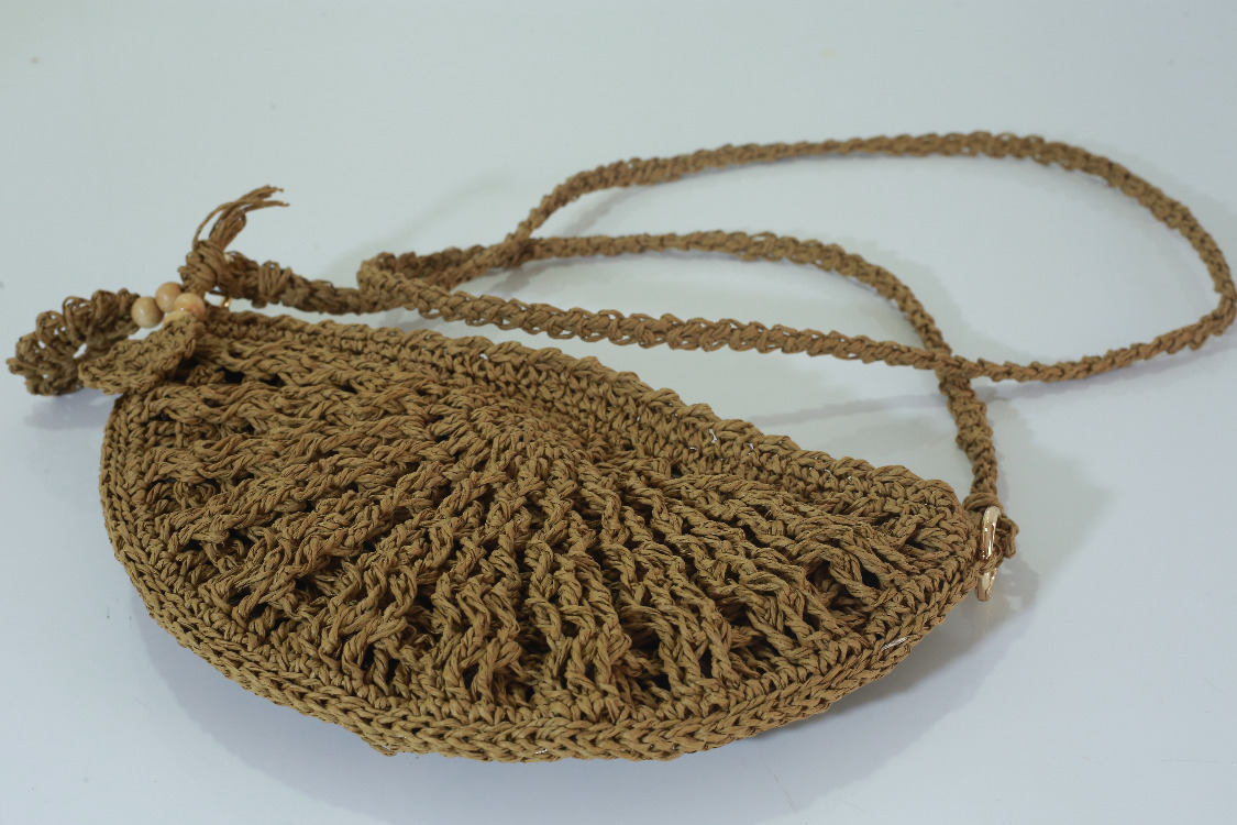 Kahverengi Örgü Yarım Ay Çanta | Brown Woven Half Moon Crossbody