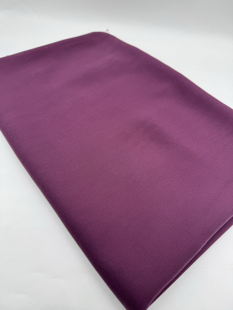Mürdüm Renk Gabardin Tencel Kumaşı