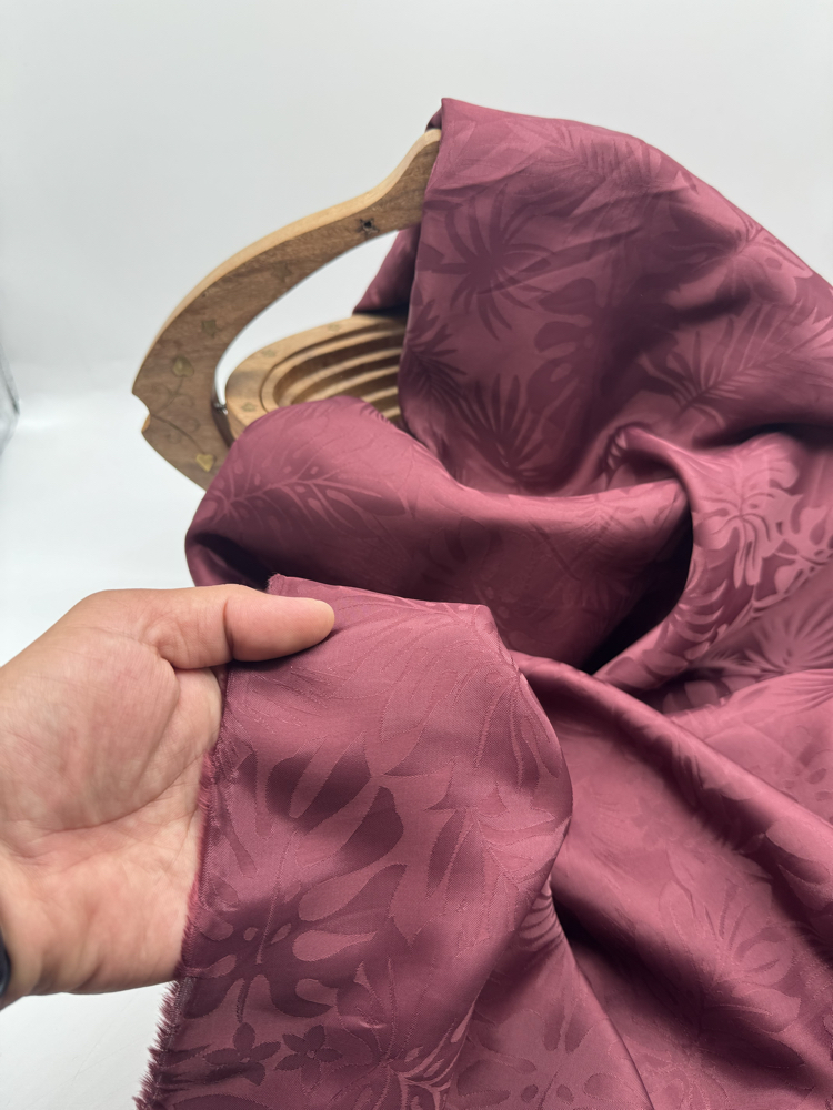Bordo Renk Jakarlı Floş Kumaşı