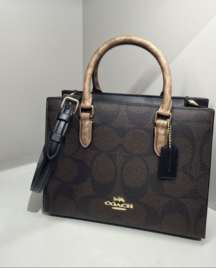 Coach Maggie Small Tote Bag In Blocked Signature - Gold/Walnut
