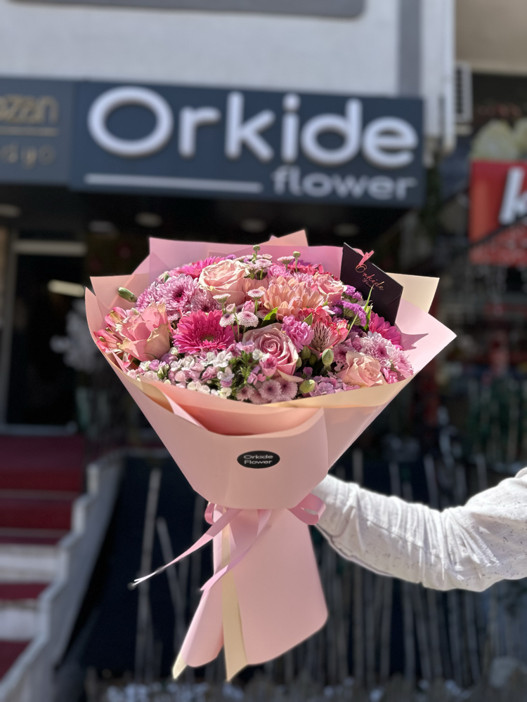 Pink buket