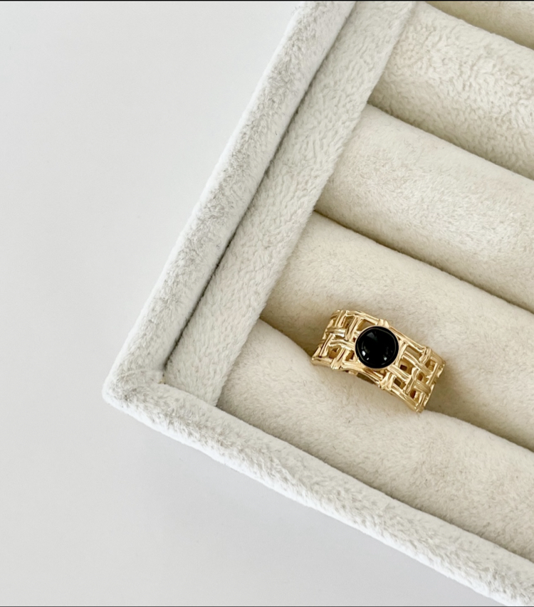 Umbra – Vintage Gold Yüzük (ayarlanabilir)