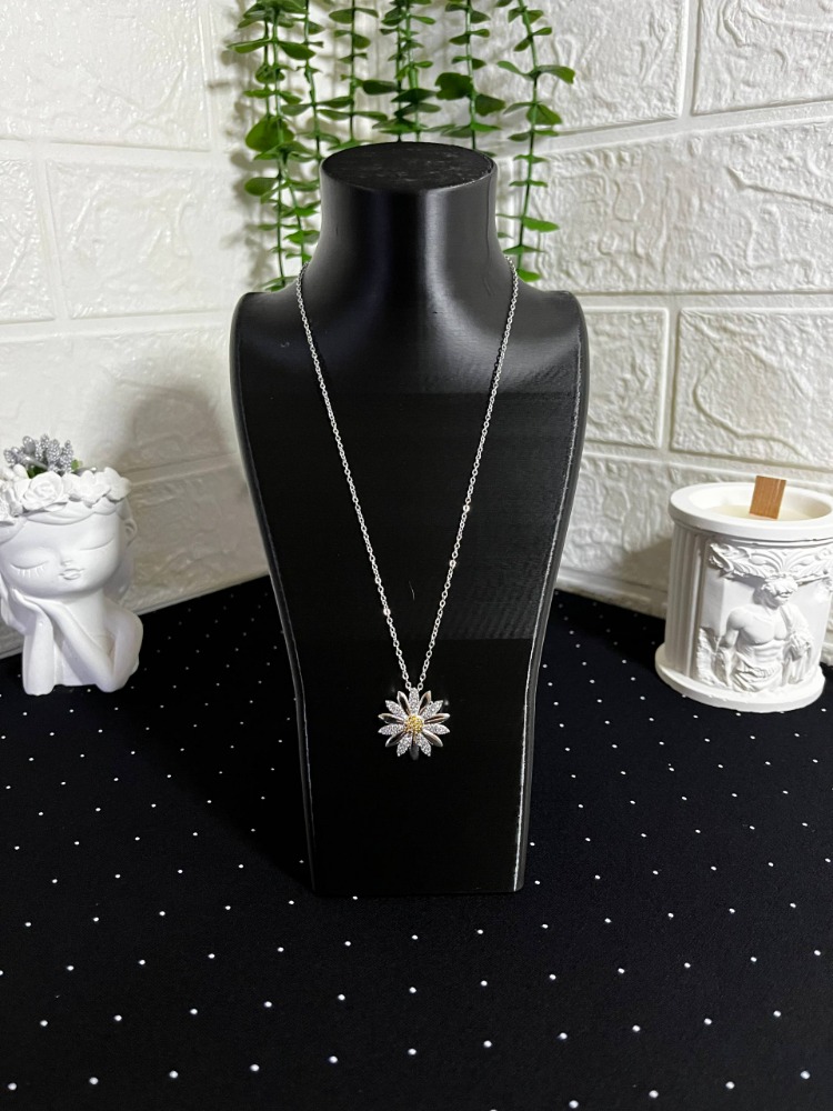 Papatyalı Çelik Kolye Silver
