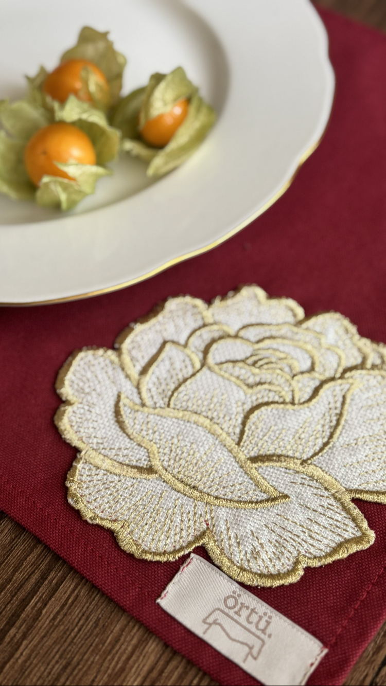 Bordeaux - Gold Rose Amerikan Servis (2’li)