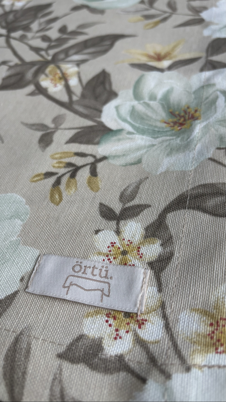 Beige Bloom Harmony Runner