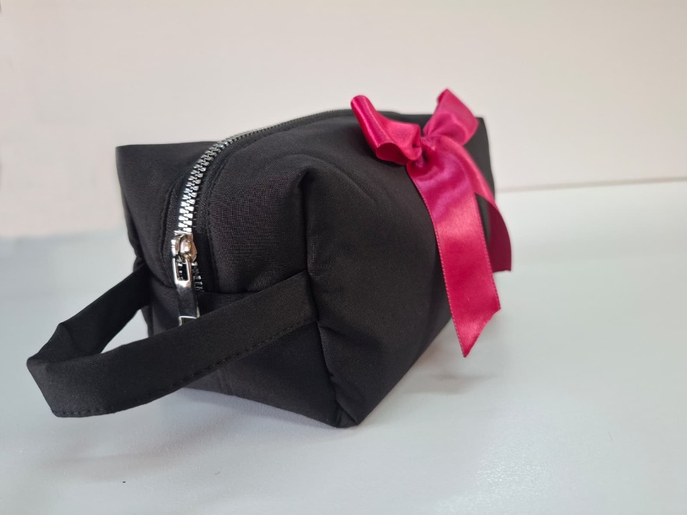  HANDY Black Fiyonklu Makyaj / El Çantası TB002