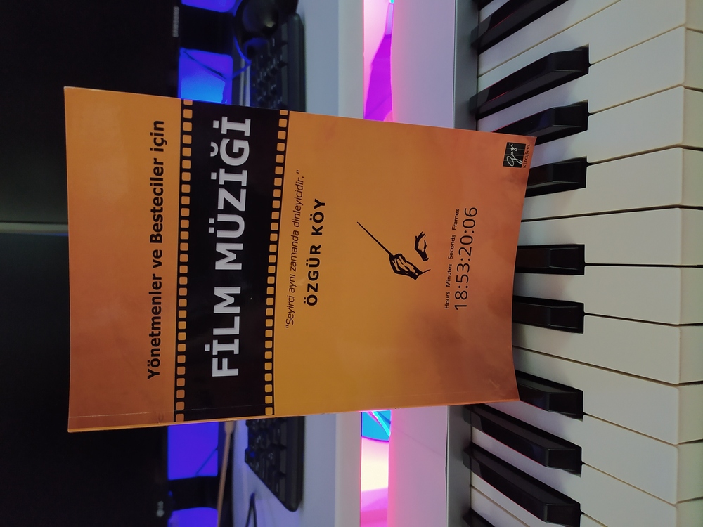 Yönetmenler ve Besteciler İçin Film Müziği - Özgür KÖY