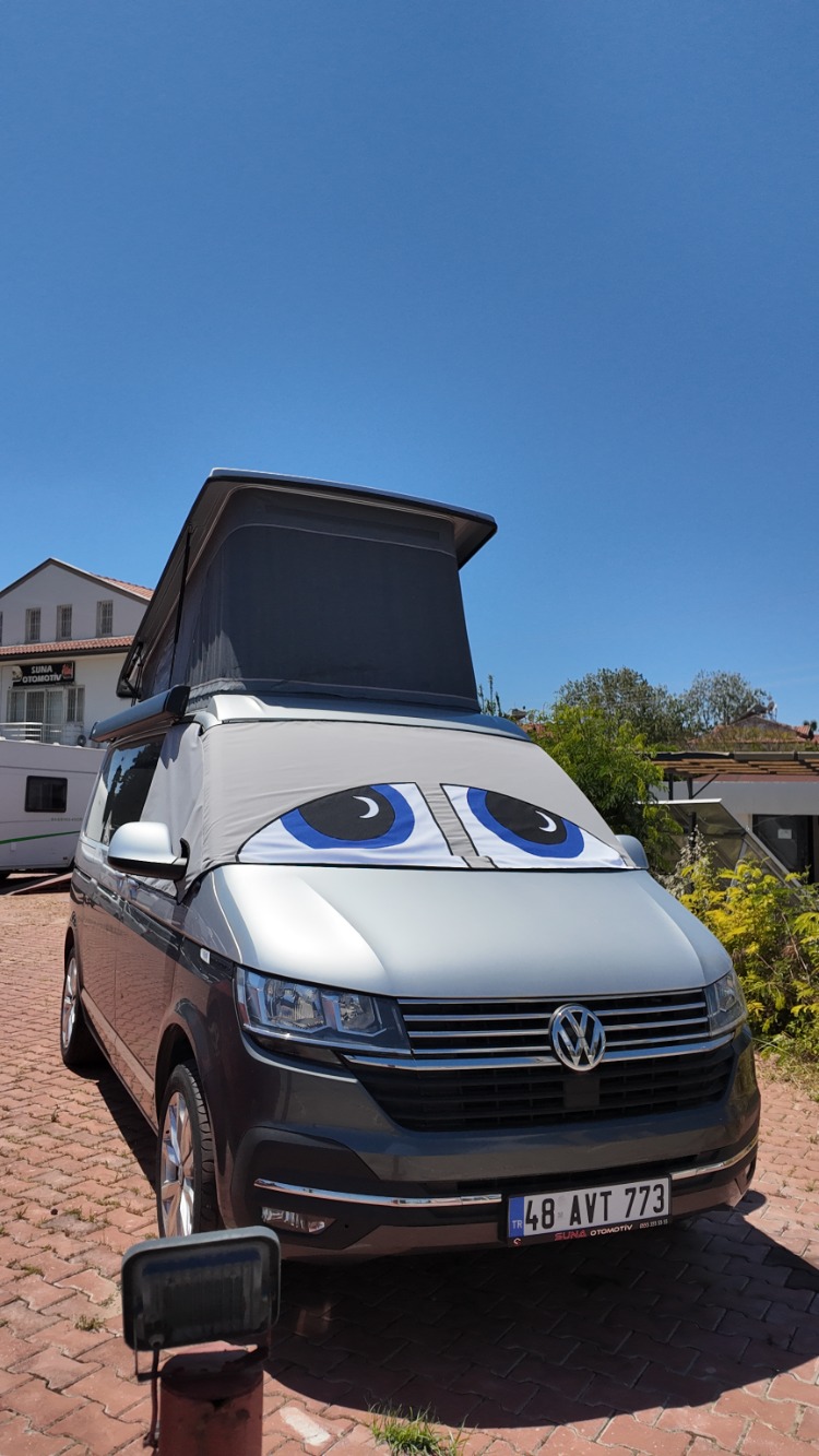 Volkswagen T5-T6 Oto Cam Güneşliği Premium Isı Yalıtımlı ve %100 Karartmalı 