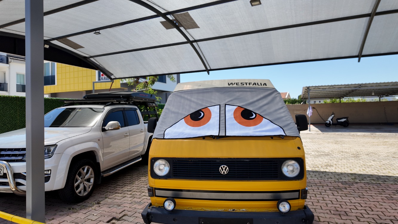 Volkswagen T3 Cam Güneşliği Premium Isı Yalıtımlı ve %100 Karartmalı 