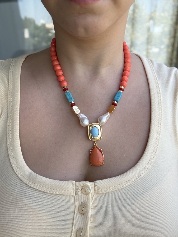 Coral Boncuk Kolye