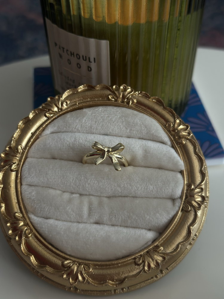 Gold Kurdele Yüzük