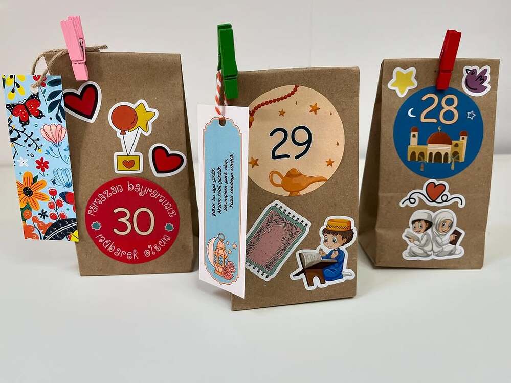 Stickerlı Ramazan Takvimi + Hayırlı Ramazanlar Banner (Set Ürün)
