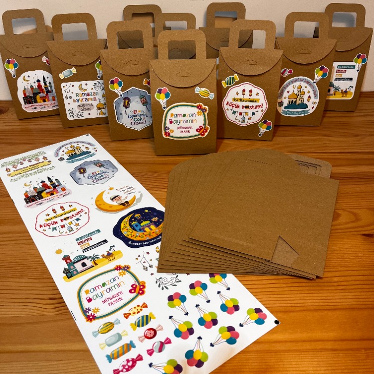 Sticker’lı Ramazan Bayramı Hediye Kutuları (10 adet)