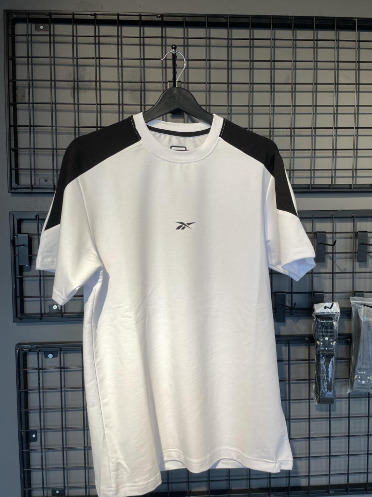 Reebok T-Shirt