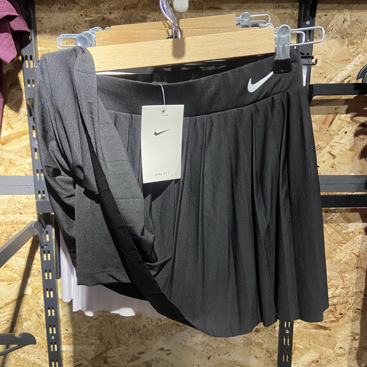 Nike Tenis Eteği