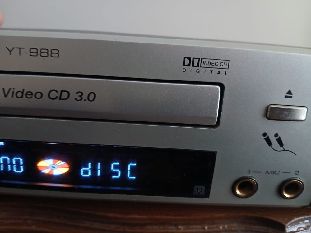 Yumatu YT 988 VCD 3.0 Player