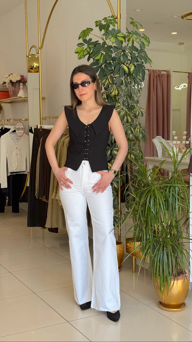 Kuşgözü Detaylı Sırtı Fermuarlı Büstiyer