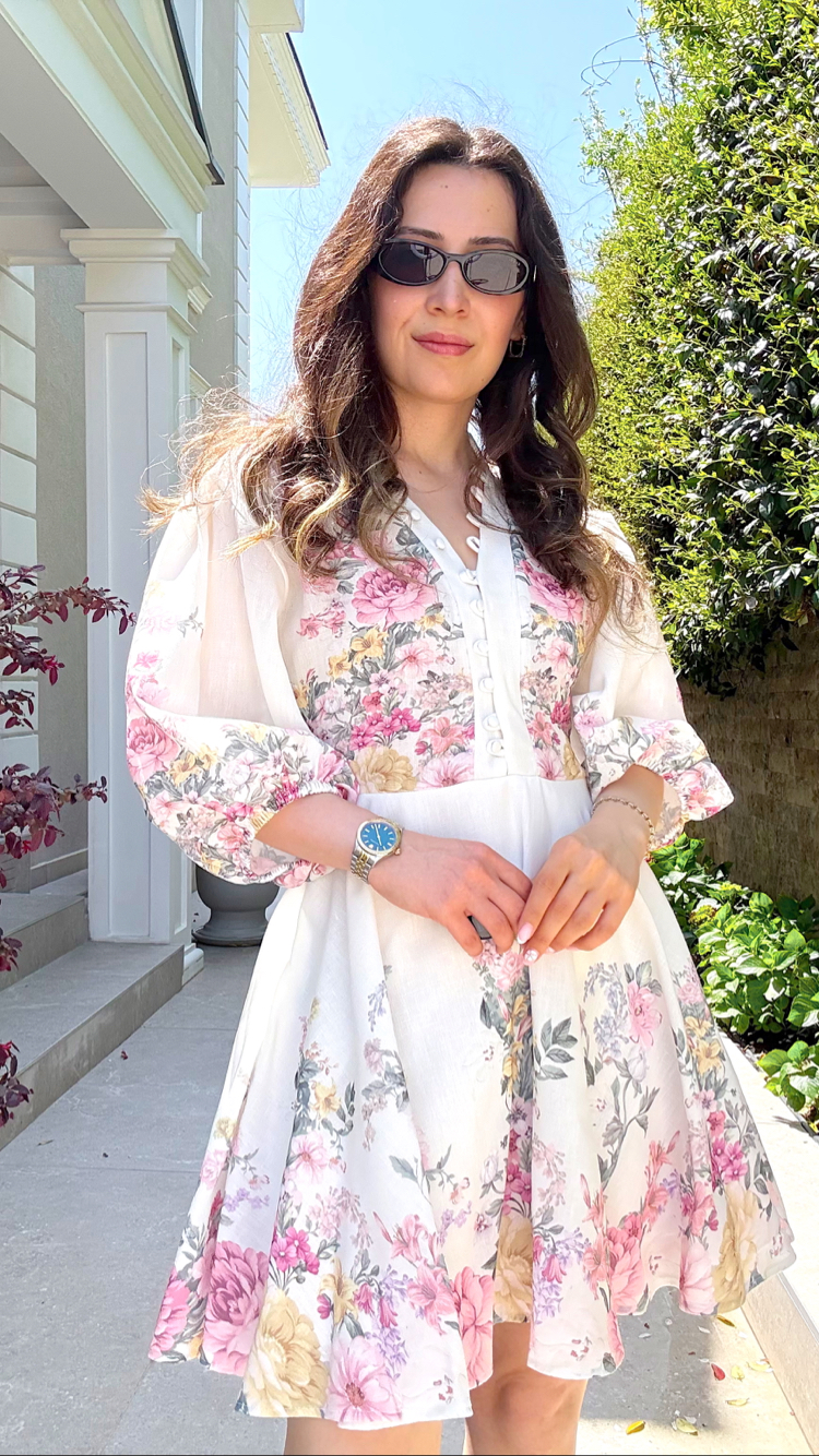 Çiçekli Kısa Elbise
