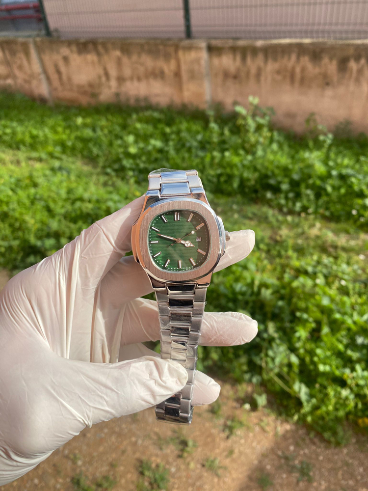 Yeşil detaylı silver erkek kol saati