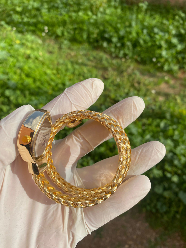 Gold yılan modelli saat