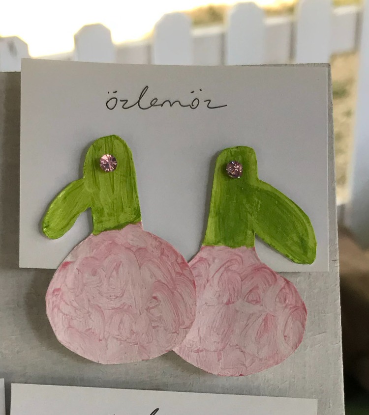 El Yapımı Özgün Tasarım Pembe Çiçek Küpe *1