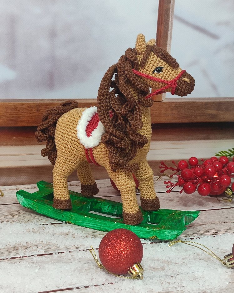 NEW YEAR'S HORSE, AHAL