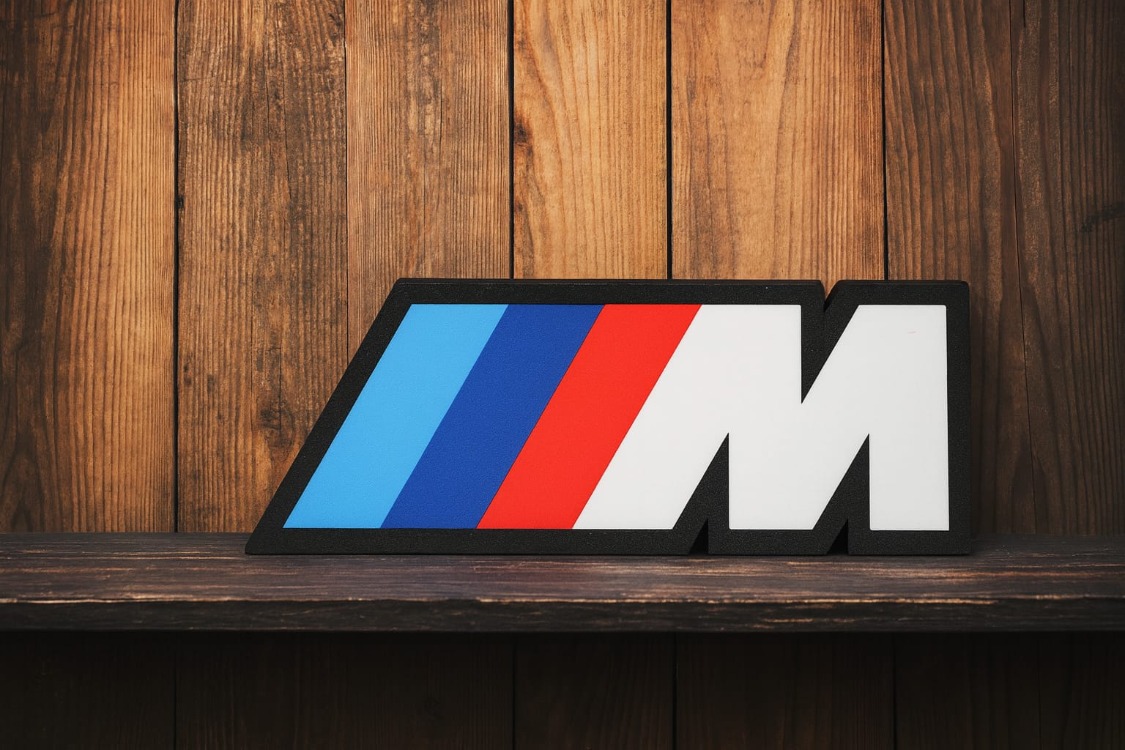 BMW M Logolu Masa Lambası | USB Type-C Beyaz LED