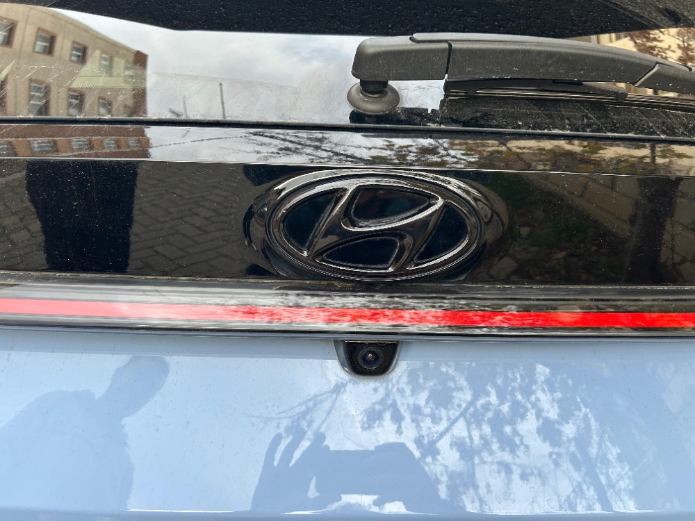 Hyundai İ20N Piyano Black Arka Logo