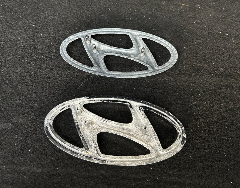Hyundai İ20N Piyano Black Arka Logo