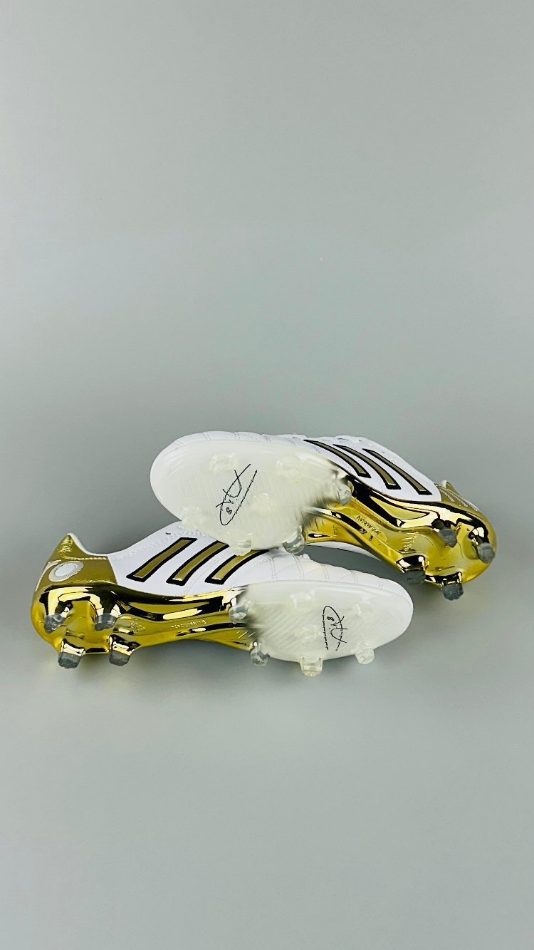 Adidas 11 Pro TONi Kross Fg Efsane Model 