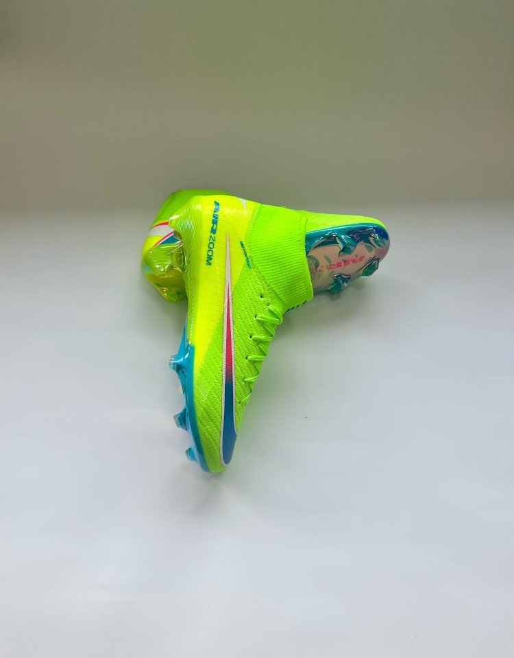 NİKE MERCURİAL SUPERFLY