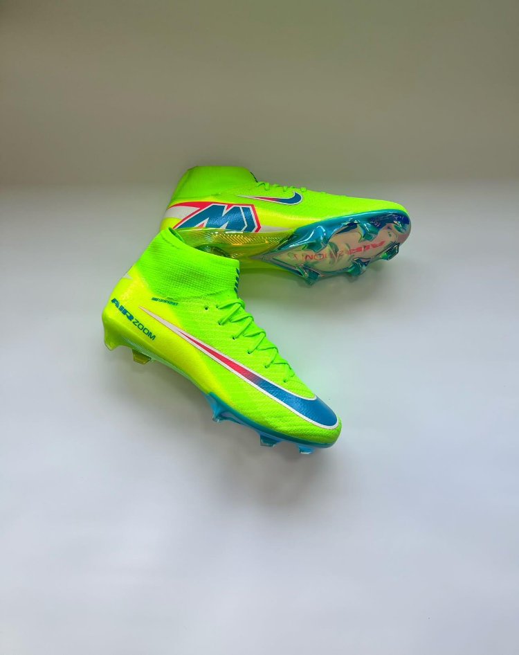 NİKE MERCURİAL SUPERFLY