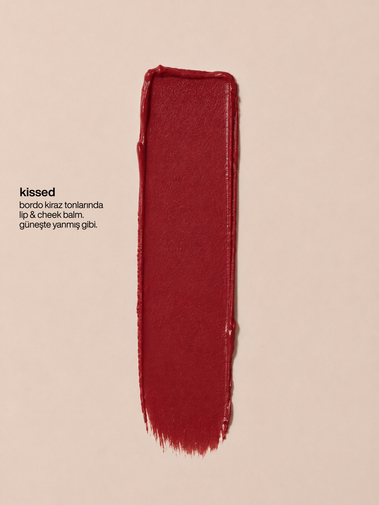 Kissed Lip&Cheek