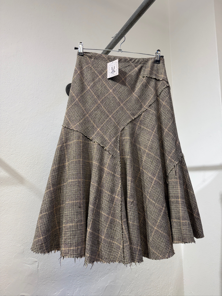 C.Skirt
