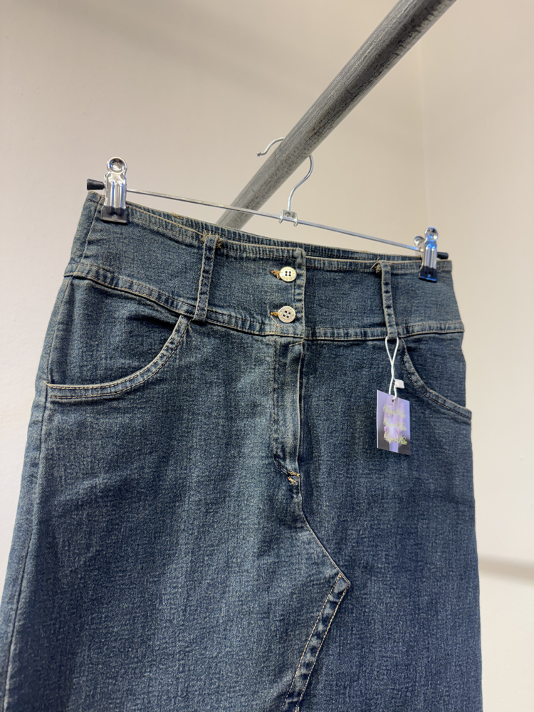 B.Jeans