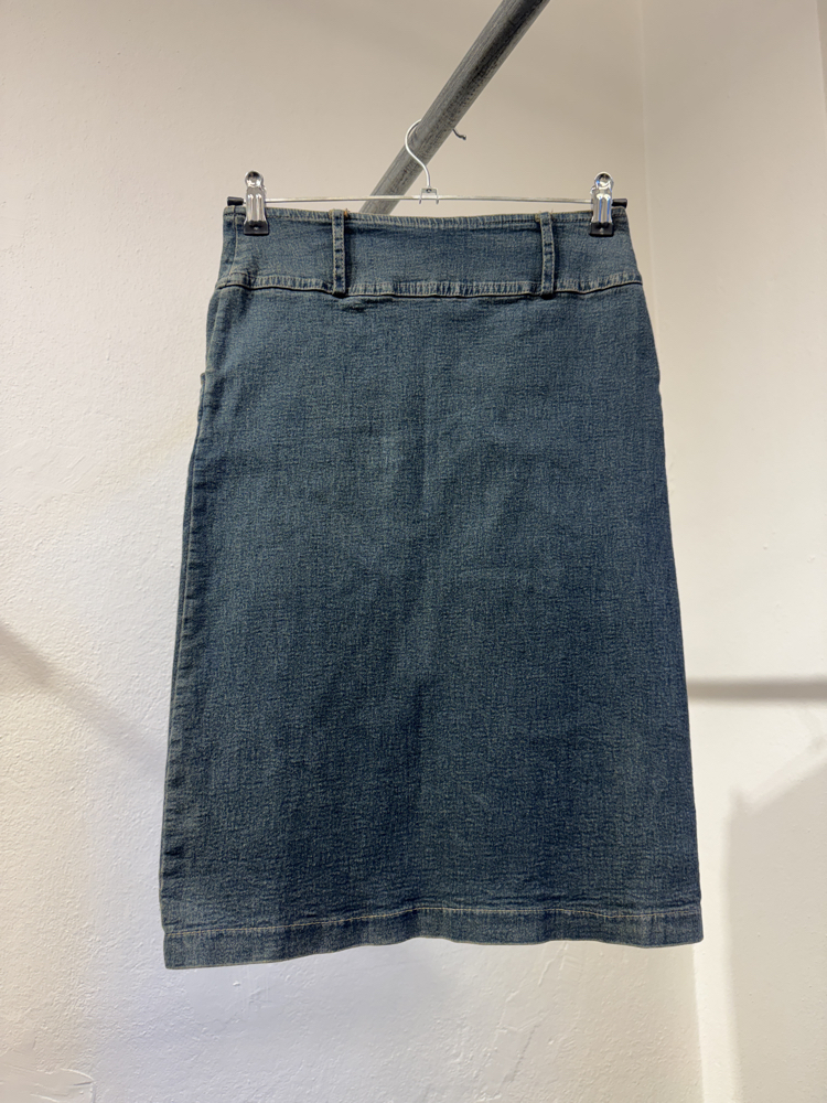 B.Jeans