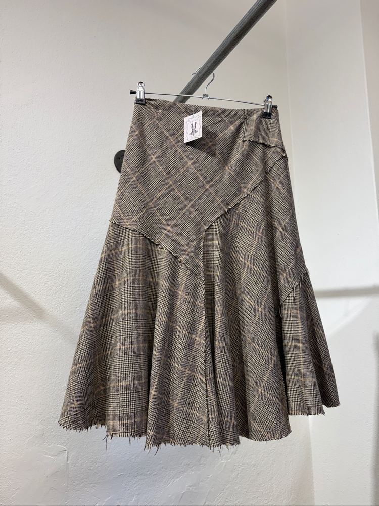 C.Skirt