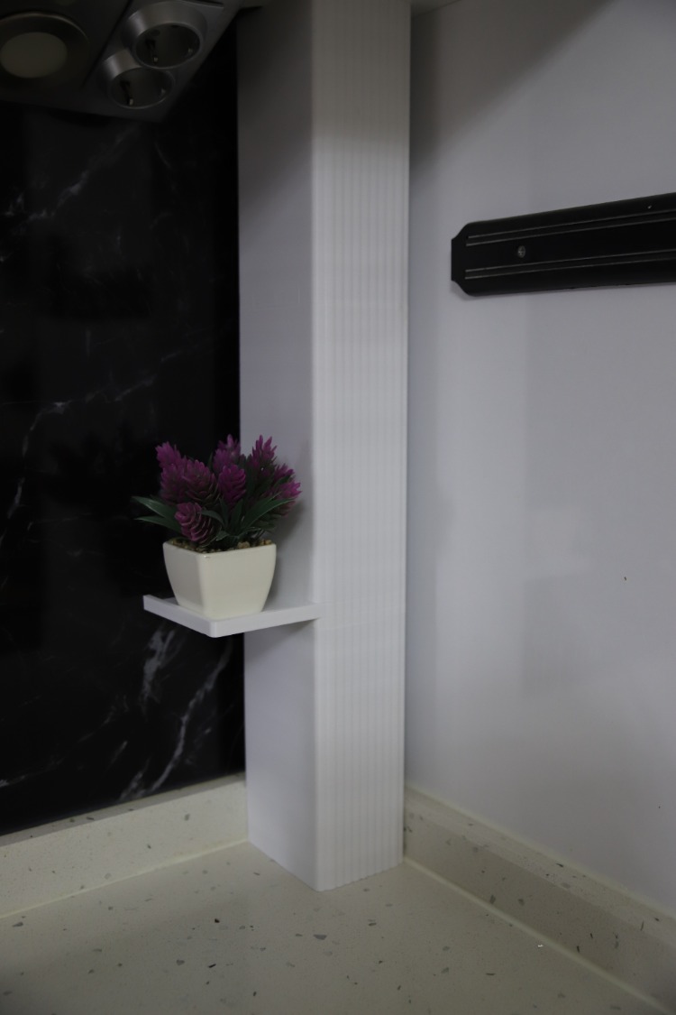 Raflı Doğalgaz Borusu Gizleme Paneli