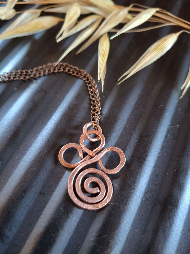 PH127KY Bakır Spiral Uçlu Yonca Kolye