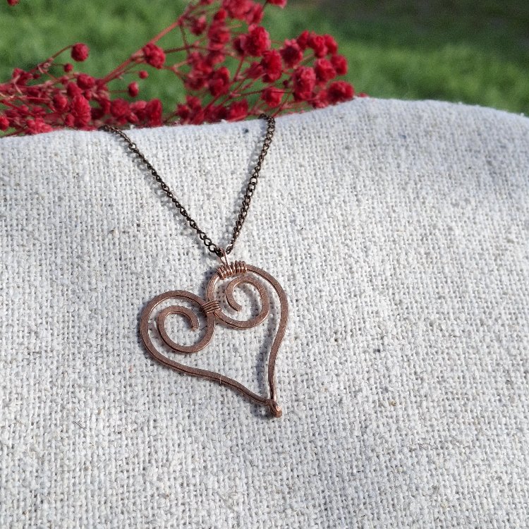 PH183 Bakır Tel Kalp Motif Kolye