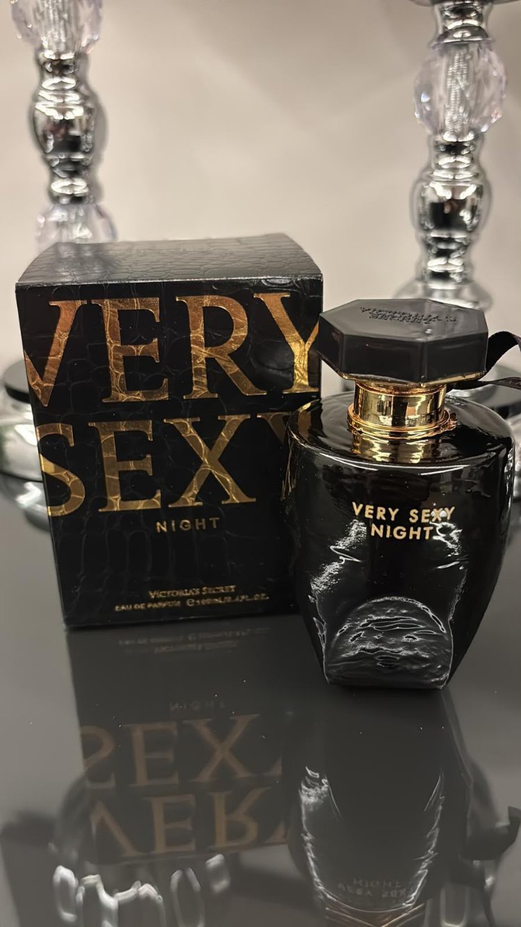 Victoria's Very Sexy Night Edp Kadın Parfümü 100ml