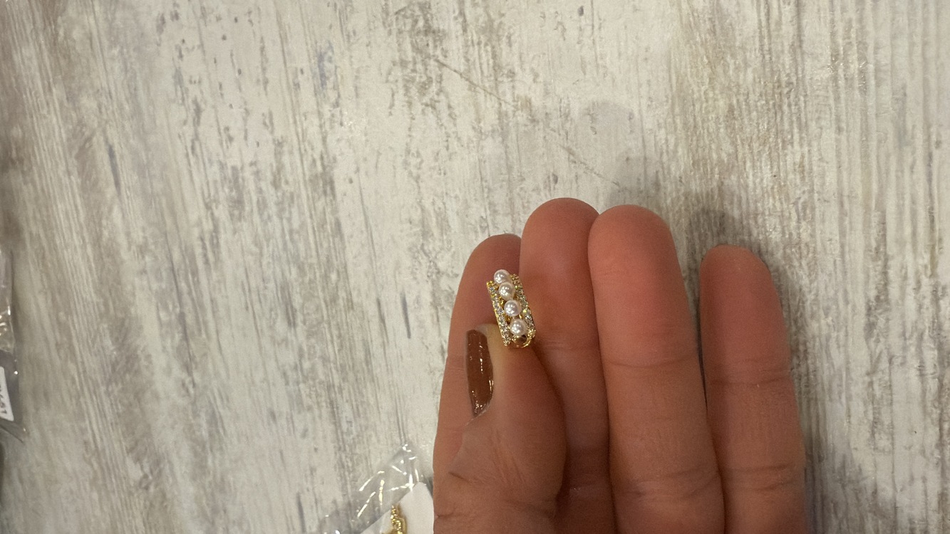 İnci ve Taş Detaylı Altın Kaplama Kıkırdak Küpe (Cuff)