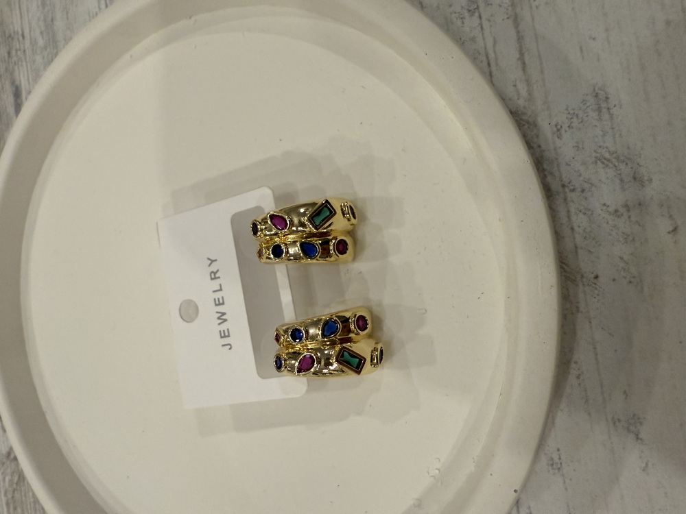 Vintage Görünümlü Renkli Taşlı Gold Küpe