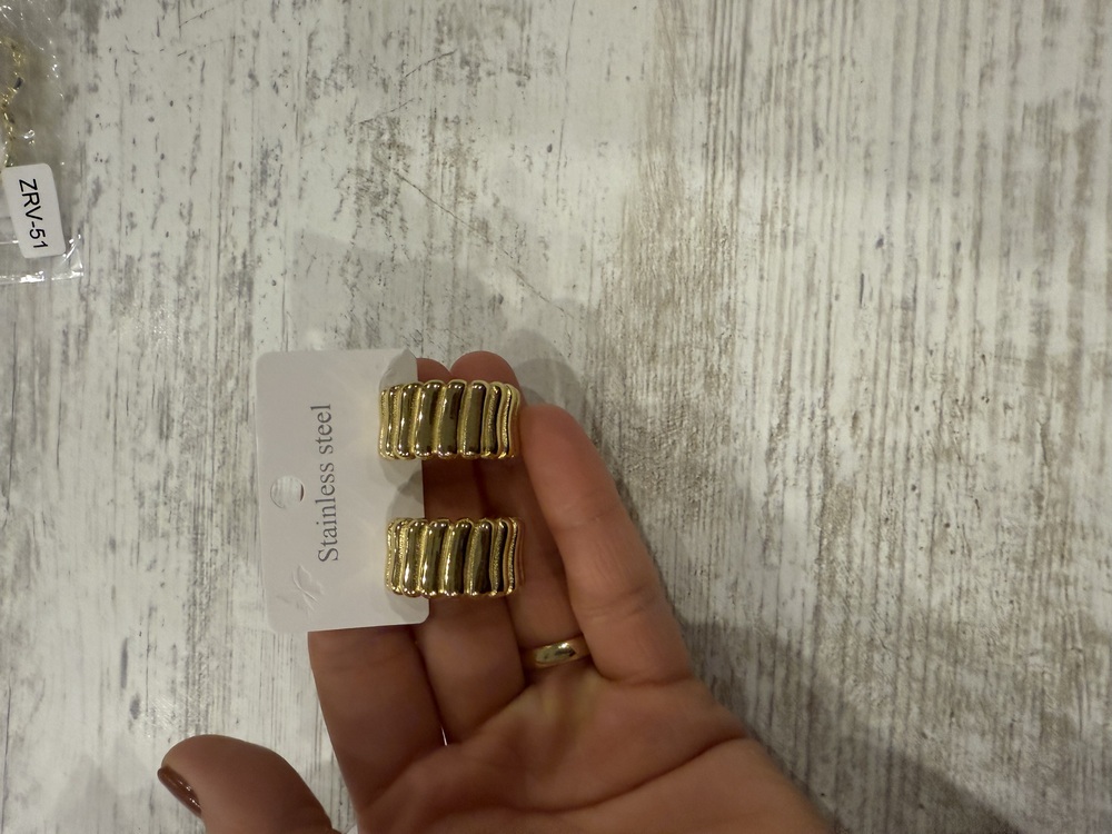 Gold Dalga Formlu Küpe – Paslanmaz Çelik